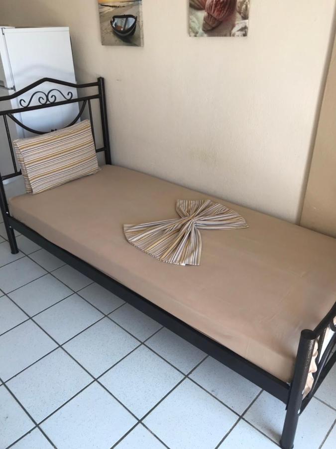 Palm Tree Apartments Psakoudia Extérieur photo